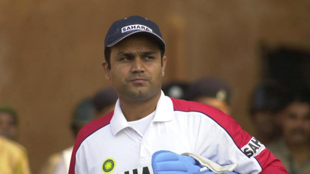 বীরেন্দ্র সহবাগ: তিনি ভারতের প্রাক্তন অধিনায়কও। চার টেস্ট, ১২ ওয়ানডে এবং একটি টি-টোয়েন্টিতে জাতীয় দলকে নেতৃত্ব দিয়েছেন তিনি। ফলে, তাঁর অভিজ্ঞতা বাকি সবার চেয়ে এগিয়ে। আর ধারাভাষ্যকার হিসেবেও ক্রিকেটজগতের সঙ্গে ওতপ্রোত ভাবে জড়িয়ে আছেন তিনি। তবে নির্বাচক হতে হলে ধারাভাষ্য ছাড়তে হবে তাঁকে।