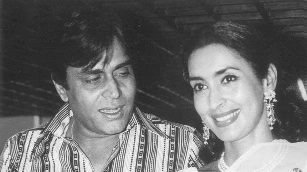 তখন নায়কের ভূমিকা থেকে সরে চরিত্রাভিনেতা হিসেবে নিজেকে প্রতিষ্ঠা করতে শুরু করেন রাজেন্দ্র। এই সময় নূতনের বিপরীতে ‘সজন বিনা সুহাগা’ ছবিতে ফের ঝলকে ওঠেন ‘নায়ক’ রাজেন্দ্র কুমার।