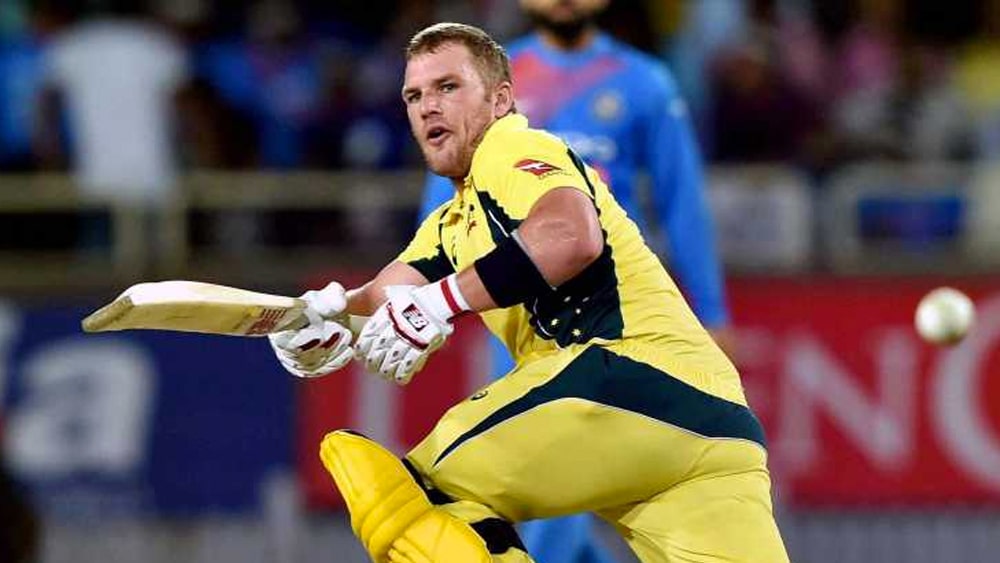 এই মুহূর্তে ফর্মেও রয়েছেন ফিঞ্চ। ২০১৯ ওয়ানডে বিশ্বকাপে ১০ ইনিংসে ৫০৭ রান করেছিলেন তিনি। অস্ট্রেলিয়াকে সেমিফাইনালে তোলার নেপথ্যে তাঁর অবদান ছিল অনেকটাই। তা ছাড়া তিনি অস্ট্রেলিয়ার অধিনায়ক। অনায়াসে কেকেআরের ক্যাপ্টেন করা যায় তাঁকে। আইপিএলে নেতৃত্ব দেওয়ার অভিজ্ঞতা তাঁর রয়েওছে।