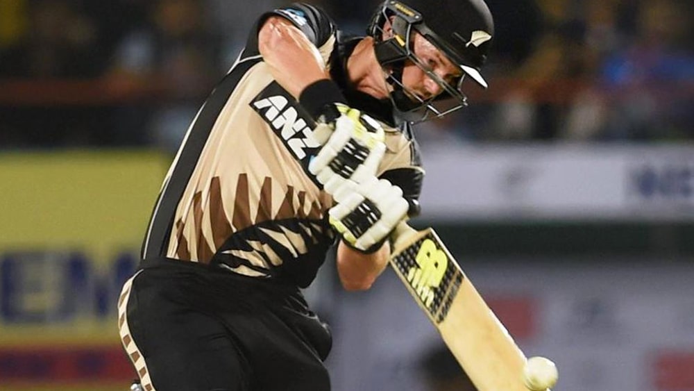 কলিন মুনরো: দিল্লি ক্যাপিটালস ছেড়ে দিয়েছে নিউজিল্যান্ডের এই অলরাউন্ডারকে। ফলে, এই মুহূর্তে ফাঁকা রয়েছেন তিনি। আরও এক কারণে তাঁকে নিয়ে আগ্রহ দেখাতে পারে কেকেআর। এই ফ্র্যাঞ্চাইজিরই ক্যারিবিয়ান প্রিমিয়ার লিগের দল ত্রিনবাগোর হয়ে ধারাবাহিক থেকেছেন তিনি। এ ছাড়া আইপিএলে দিল্লি ডেয়ারডেভিলস, মুম্বই ইন্ডিয়ান্সের হয়েও খেলেছেন।