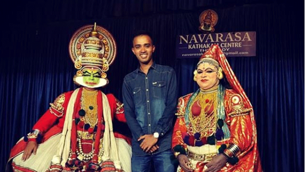 সংসারে অর্থের কোনও সমস্যা ছিল না। কিন্তু তার পরই দুর্ভাগ্যের চাকা ঘুরতে শুরু করে। তাঁদের দু’জনেরই কাজ চলে যায়।