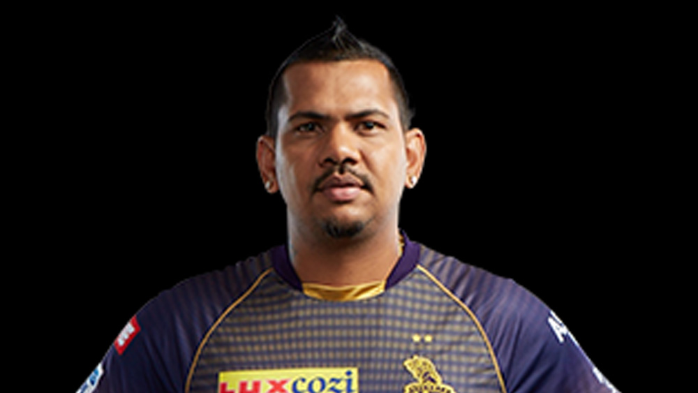 নাইটবাহিনীর মহার্ঘ্য ক্রিকেটারদের মধ্যে অন্যতম সুনীল নারিন। ক্যারিবিয়ান এই স্পিনার অলরাউন্ডার নাইটরাইডার্সে থেকে গিয়েছেন ১২ কোটি ৫০ লক্ষ টাকার বিনিময়ে। বোলার নারিনের পাশাপাশি ওপেনিংয়েও নারিন ঝড়ের দিকে তাকিয়ে থাকবে কেকেআর।