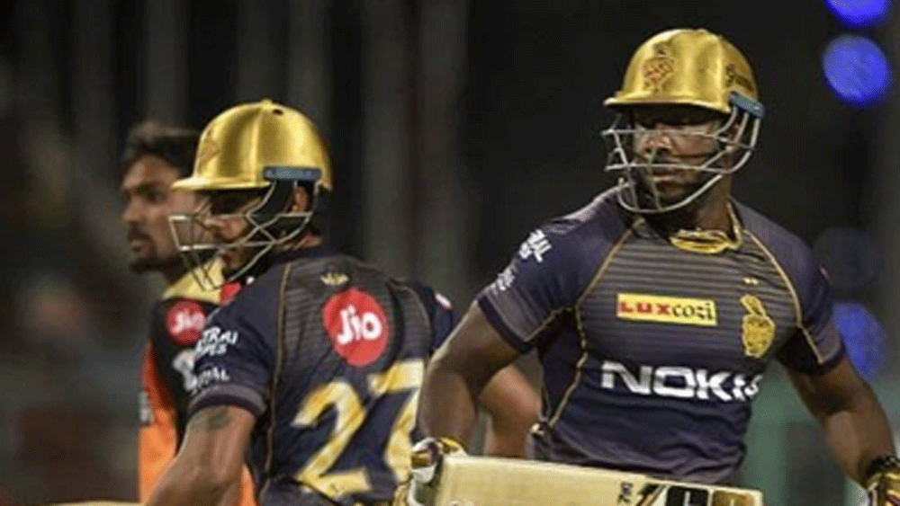 অন্য দলগুলোর সঙ্গে লড়াই করে, মোটা টাকা খরচ করে যে সমস্ত ক্রিকেটার নিয়ে দল সাজিয়েছে নাইট রাইডার্স, তাতে দুবারের আইপিএল চ্যাম্পিয়নের (২০১২ ও ২০১৪) দিকে শুরুতেই পাল্লা বেশ ভারী। স্কোয়াডে রয়েছেন ২৩ জন ক্রিকেটার। তাঁদের মধ্যে থেকে কোন ১১ জনকে নিয়ে সবচেয়ে শক্তিশালী দল বানাতে পারবে নাইট রাইডার্স? কেমন হতে পারে তাদের সেরা একাদশ? দেখে নেওয়া যাক।