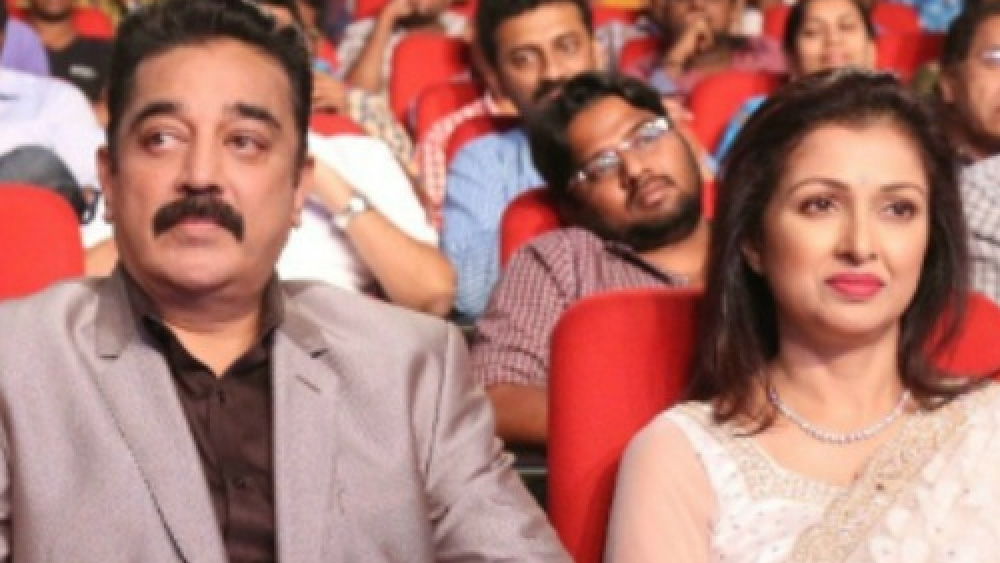 কমল হাসান বরাবর বলেছেন তিনি বিয়ে নামক প্রতিষ্ঠানে বিশ্বাস করেন না। বাণী গণপতি এবং সারিকার সঙ্গে দাম্পত্যের পরেও তিনি একাধিক সম্পর্কে জড়িয়েছেন। গৌতমীর সঙ্গে দীর্ঘ লিভ ইন-এর পরে ভেঙেছেন সেই সম্পর্কও।