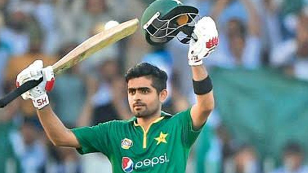 বাবর আজম: একদিনেক আন্তর্জাতিক ক্রিকেটে পাকিস্তানের সহ অধিনায়ক। এই বছরে মোট ২০টা ওয়ানডে ম্যাচে বাবরের রান ১০৯২। গড় ৬০.৬৬ এবং স্ট্রাইক রেট ৯২.৩০। আমাদের দলের চার নম্বরে থাকছেন বাবর।