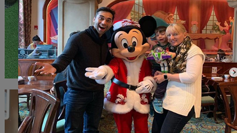 ২০১৫ সালে ইউরোপীয় বান্ধবী অড্রে ডোলহেনকে বিয়ে করেন তিনি। এক বছর পর এক পুত্রের জন্ম দেন তাঁরা।