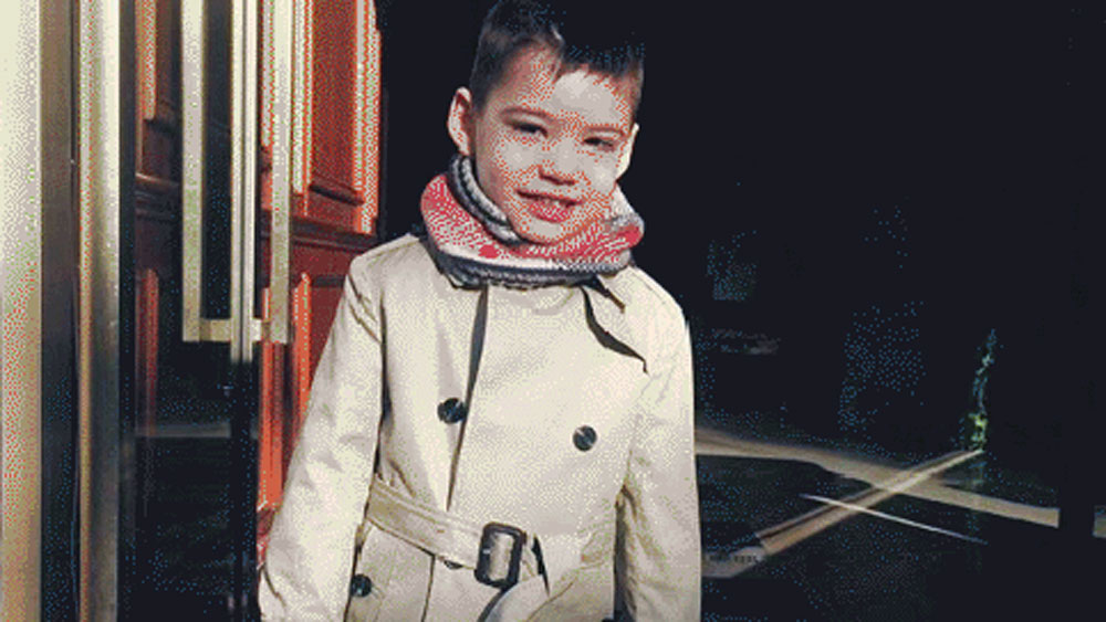 কুশলের সোশ্যাল মিডিয়ায় স্ত্রী অড্রের ছবি খুব বেশি নেই, তবে ছেলের খুব কাছের মানুষ ছিলেন কুশল। ইনস্টাগ্রামে ছেলের একাধিক ছবি শেয়ার করতেন তিনি।