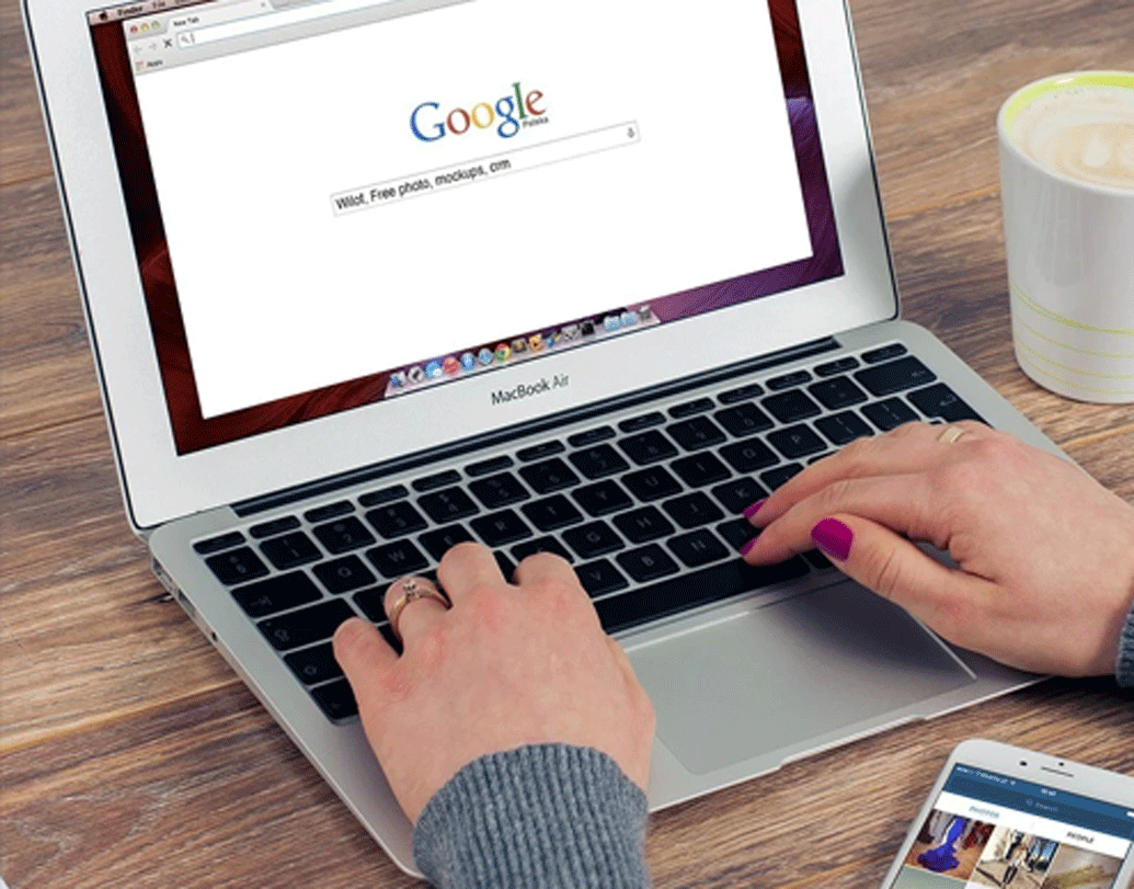 ইয়াহু ইন্ডিয়া ভারতের সার্চ হওয়া রাজনৈতিক ব্যক্তিত্ব, তারকা, খেলোয়াড়-সহ বিভিন্ন  ক্ষেত্রে একটি সমীক্ষা চালিয়েছে। কোন ক্ষেত্রে কার নাম সবচেয়ে বেশি সার্চ করেছেন মানুষ তারও একটি তালিকা প্রকাশ করেছে।