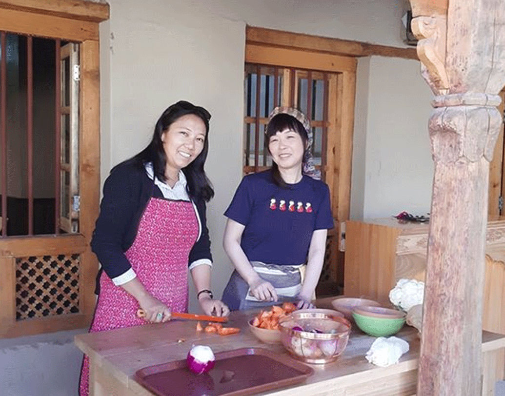 নিলজার আরও একটা বড় সাফল্য হল, বহু লাদাখি তরুণ-তরুণীকে কর্মস্থানের সুযোগ করে দেওয়া এবং লাদাখের হারিয়ে যাওয়া খাবারের সঙ্গে তাঁদেরও পরিচয় করিয়ে দেওয়া।