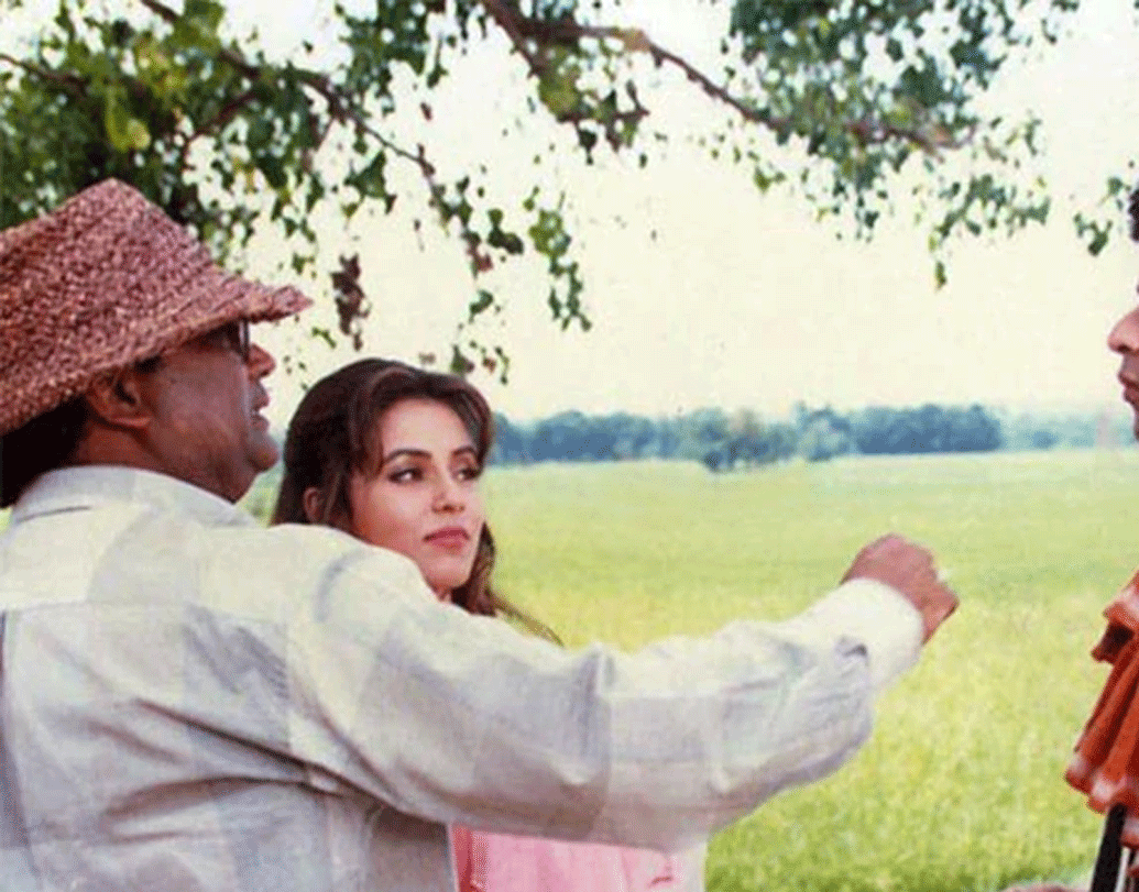 সুভাষ ঘাইয়ের ১৯৯৭ সালের ছবি ‘পরদেশ’-ই ছিল তাঁর অধীনে মহিমা চৌধুরীর কাজ করা প্রথম এবং একমাত্র সুযোগ। কিন্তু পরিচালক-অভিনেত্রীর এই প্রেম বেশ দিন টেকেনি। মহিমা তাঁর সংস্থার চুক্তি অমান্য করেছেন বলে অভিযোগ করেছিলেন সুভাষ ঘাই।