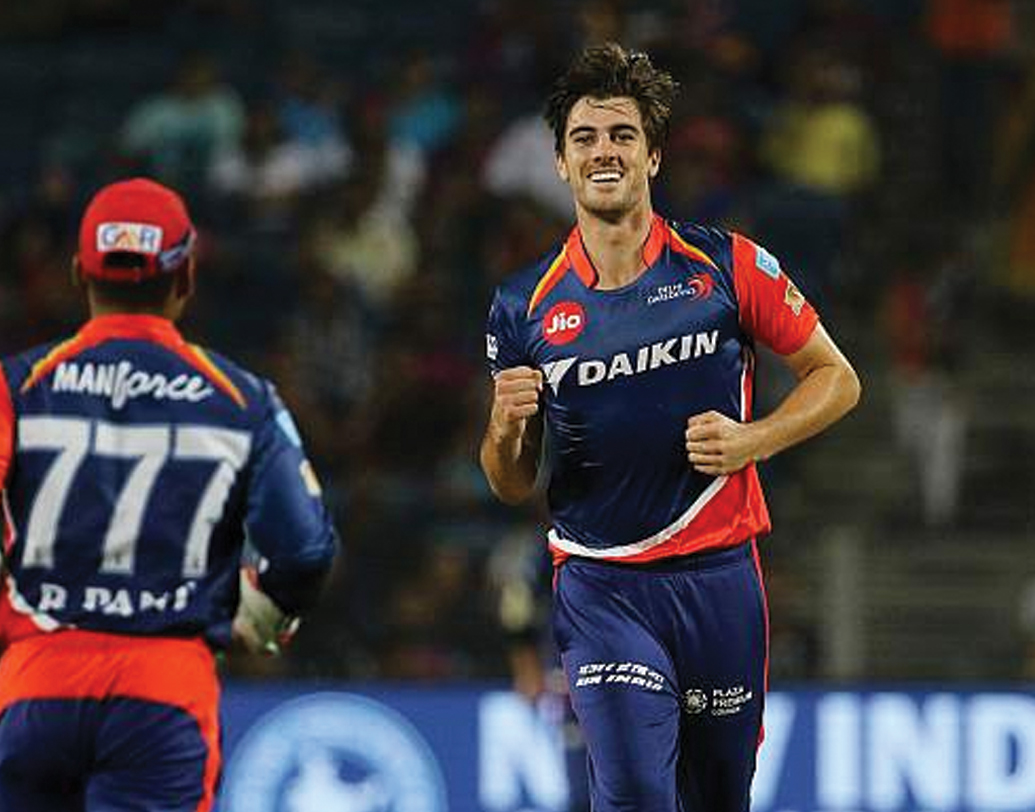 তাঁকে ৫.৪ কোটি টাকার বিনিময়ে কিনেছিল মুম্বই ইন্ডিয়ান্স। কিন্তু, চোটের জন্য তাঁকে ছেড়ে দেওয়া হয়। কামিন্সের পরিবর্তে নিউজিল্যান্ডের অ্যাডাম মিলনেকে নেয় মুম্বই। তার আগের বছরে ১২টি ম্যাচ থেকে ১৫টি উইকেট পেয়েছিলেন অজি পেসার। অ্যাশেজে দারুণ ফর্মে ছিলেন কামিন্স। ৫টি ম্যাচ থেকে ২৯টি উইকেট নেন তিনি। নতুন বছর আইপিএলে কি দল পাবেন কামিন্স? গতবার চোটের জন্য ছিটকে যাওয়ায়  অজি ক্রিকেটারকে নিয়ে সংশয় তৈরি হয়েছে। তাঁর বিশাল বেস প্রাইস নিয়েও কিন্তু ভাবছে ফ্র্যাঞ্চাইজিরা।