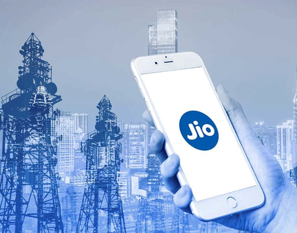 প্রতিযোগিতার দৌড়ে এগিয়ে থাকতে এ বার নতুন প্ল্যান নিয়ে হল রিলায়্যান্স জিয়ো। নতুন অল ইন ওয়ান প্ল্যানে ১০০০, ২০০০, ৩০০০ এবং ১২ হাজার ফ্রি ভয়েস কল মিনিটের সুবিধা নিয়ে এল সংস্থা।