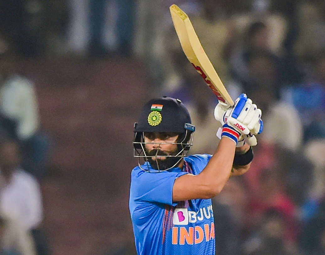 বিরাট এই ম্যাচে ৯৪ রানে অপরাজিত থেকেছেন। যা তাঁর টি-টোয়েন্টি কেরিয়ারের সর্বোচ্চ রান। ২০১৬ সালে অ্যাডিলেডে অস্ট্রেলিয়ার বিরুদ্ধে অপরাজিত ৯০ এতদিন ছিল তাঁর সেরা।