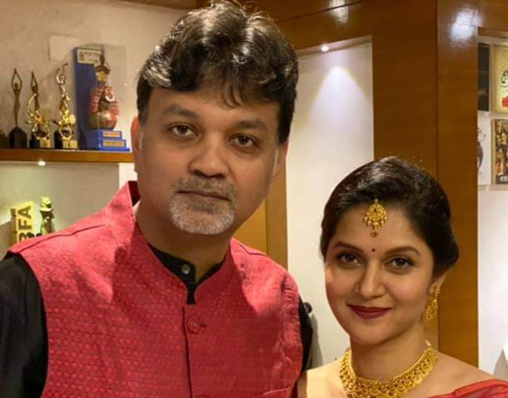 বছর পাঁচেক আগে মুক্তি পাওয়ায় সৃজিত মুখোপাধ্যায়ের ‘জাতিস্মর’ ছবিতে এই গানটি গেয়েছিলেন কবীর সুমন। সেই ‘খোদা কসম জান’ গানই এ বার প্রাসঙ্গিক হয়ে উঠল পরিচালকের নিজের জীবনেই।