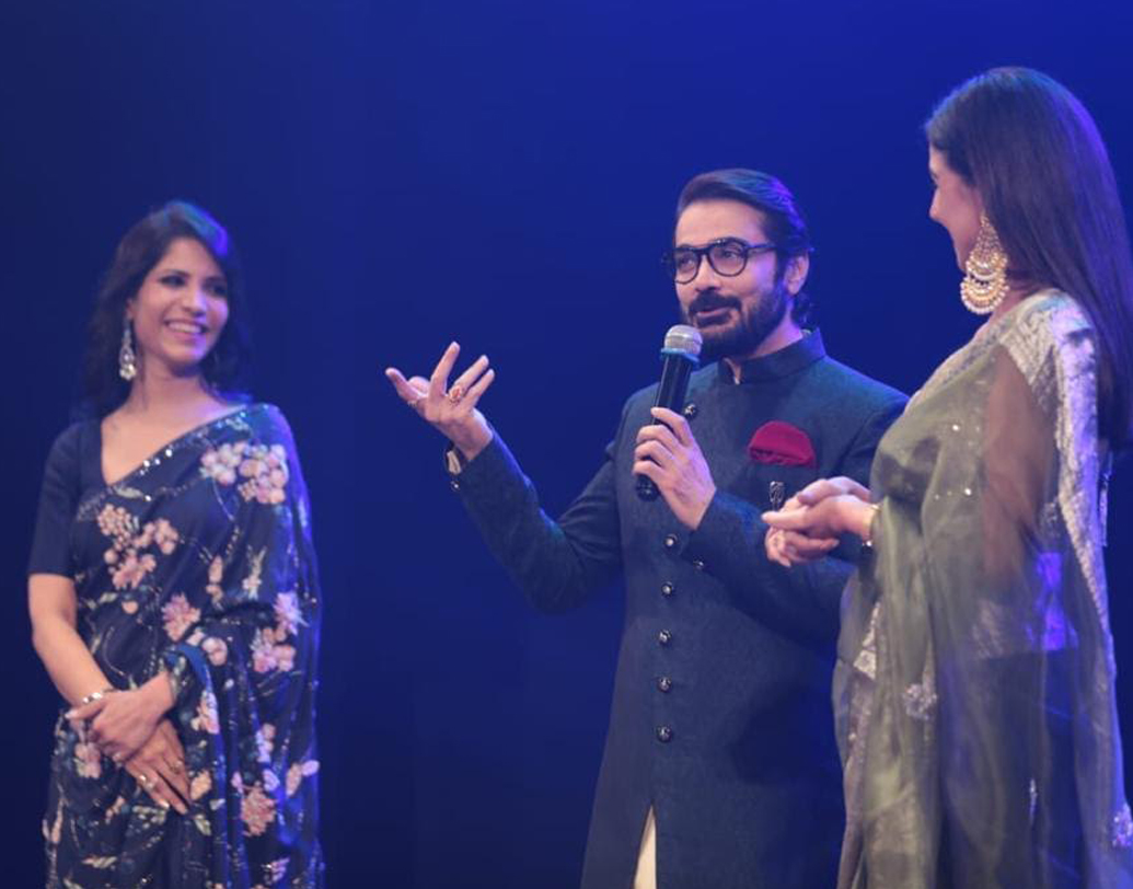 উৎসবের অন্যতম অঙ্গ ছিল চলচ্চিত্র। পূর্ণ প্রেক্ষাগৃহে প্রদর্শিত হয় অরিন্দম শীল পরিচালিত ‘মিতিন মাসি’।