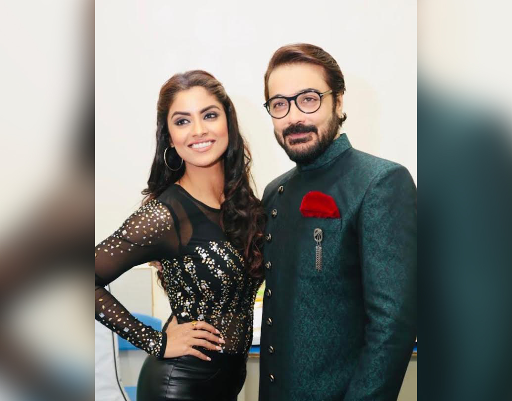 এছাড়াও দেখানো হয় ‘সত্যান্বেষী ব্যোমকেশ’, ‘গুমনামি’, ‘মুখোমুখি’-সহ আরও কয়েকটি বাংলা ছবি। কুশীলবদের সঙ্গে কথোপকথনও ছিল দর্শকদের কাছে বাড়তি আকর্ষণ।