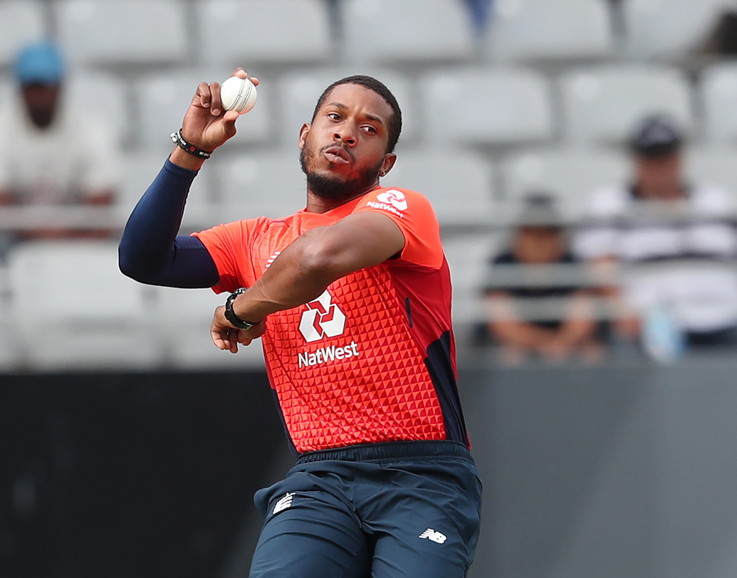 অতীতে আইপিএলে রয়্যাল চ্যালেঞ্জার্স ব্যাঙ্গালোর ও সানরাইজার্স হায়দরাবাদের হয়ে খেলেছেন ক্রিস জর্ডন। ক্যারিবিয়ান প্রিমিয়ার লিগে তিনি ত্রিনবাগো নাইট রাইডার্সেরও ক্রিকেটার। ব্যাট হাতে বড় শট নেওয়ার ক্ষমতা রয়েছে জর্ডনের। আর বোলার জর্ডনের সবচেয়ে বড় গুণ হল তাঁর বৈচিত্র।