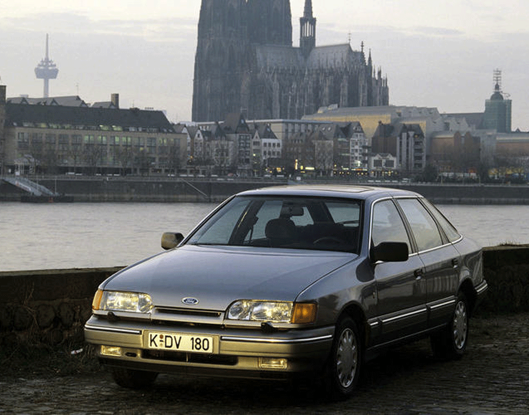 ১৯৯৭ সালের ‘টুমরো নেভার ডাইজ’ ছবিতে এই ফোর্ড স্করপিও গাড়িটিকে দেখা গিয়েছে বন্ডকে তাড়া করতে।