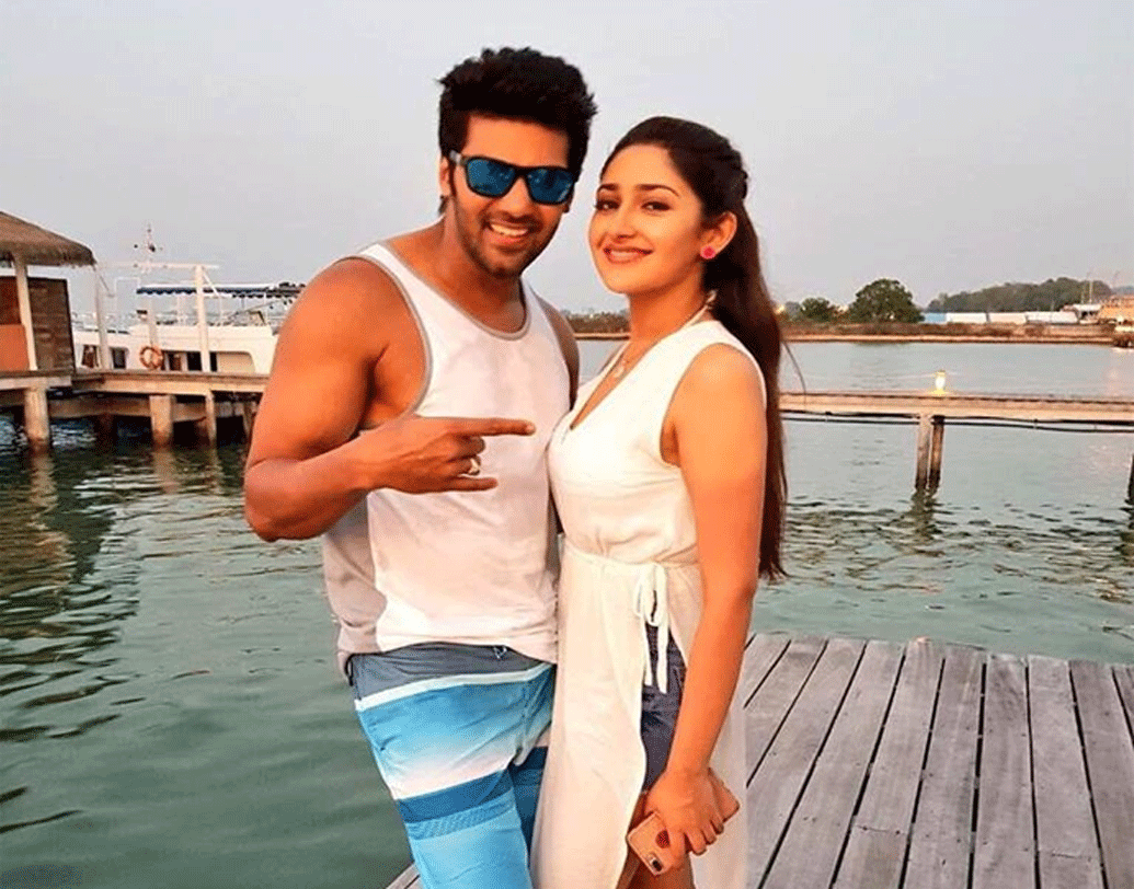 বর্তমানে ‘কাপ্পান’ নামে অপর একটি ছবির শুটিং করছেন এই জুটি।