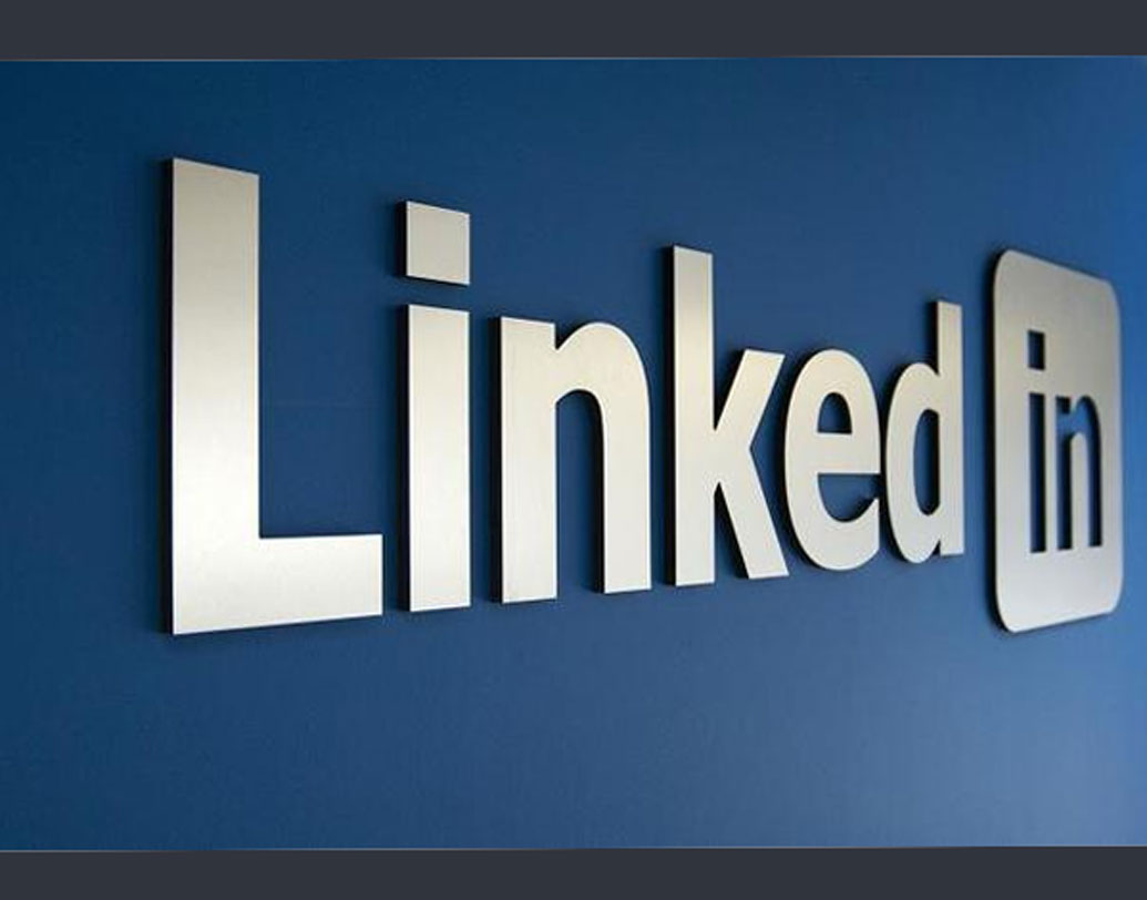 লিঙ্কডইনে অতিরিক্ত ২ হাজার ডলার দেওয়া হয় শারীরিক সুস্থতা বজায় রাখার জন্য। এ ছাড়াও অর্থ কী ভাবে সঞ্চয় করা যায়, সেই সংক্রান্ত প্রশিক্ষণও দেওয়া হয়।