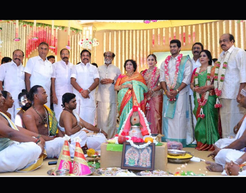 উপস্থিত ছিলেন তামিলনাড়ুর মুখ্যমন্ত্রী পালানিস্বামীও। উপস্থিত ছিলেন রজনীকান্তের জামাই ধনুষ, লক্ষ্মী মাঞ্চু, অদিতি রাও হায়দারি,  মণিরত্নম ও মোহন বাবু। 