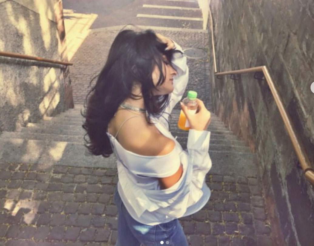 একের পর এক কমেডি সিরিজে আলাভিয়ার বাবা মন জয় করেছেন দর্শকদের। তাঁর মেয়েও নাকি সেই পথেই হাঁটতে চান।