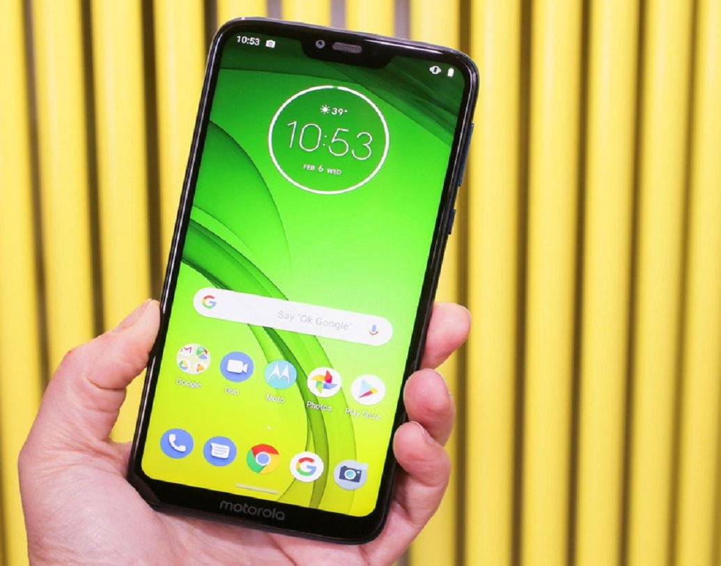 ফোনটিতে ইন্টারনাল স্টোরেজ রয়েছে ৩২ জিবি। তবে তা ৫১২ জিবি পর্যন্ত এক্সপ্যান্ডেবল। ছবি: টুইটার থেকে সংগৃহীত।