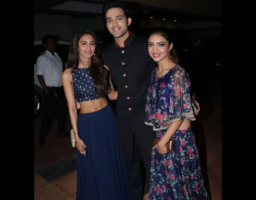 ‘কসৌটি জিন্দগি কি’ টিম এরিকা ফার্নান্ডেজ, পার্থ সামান্থা ও পূজা বন্দ্যোপাধ্যায়। অনিতা হাসসানন্দানি এসেছিলেন স্বামী রোহিতের সঙ্গে।