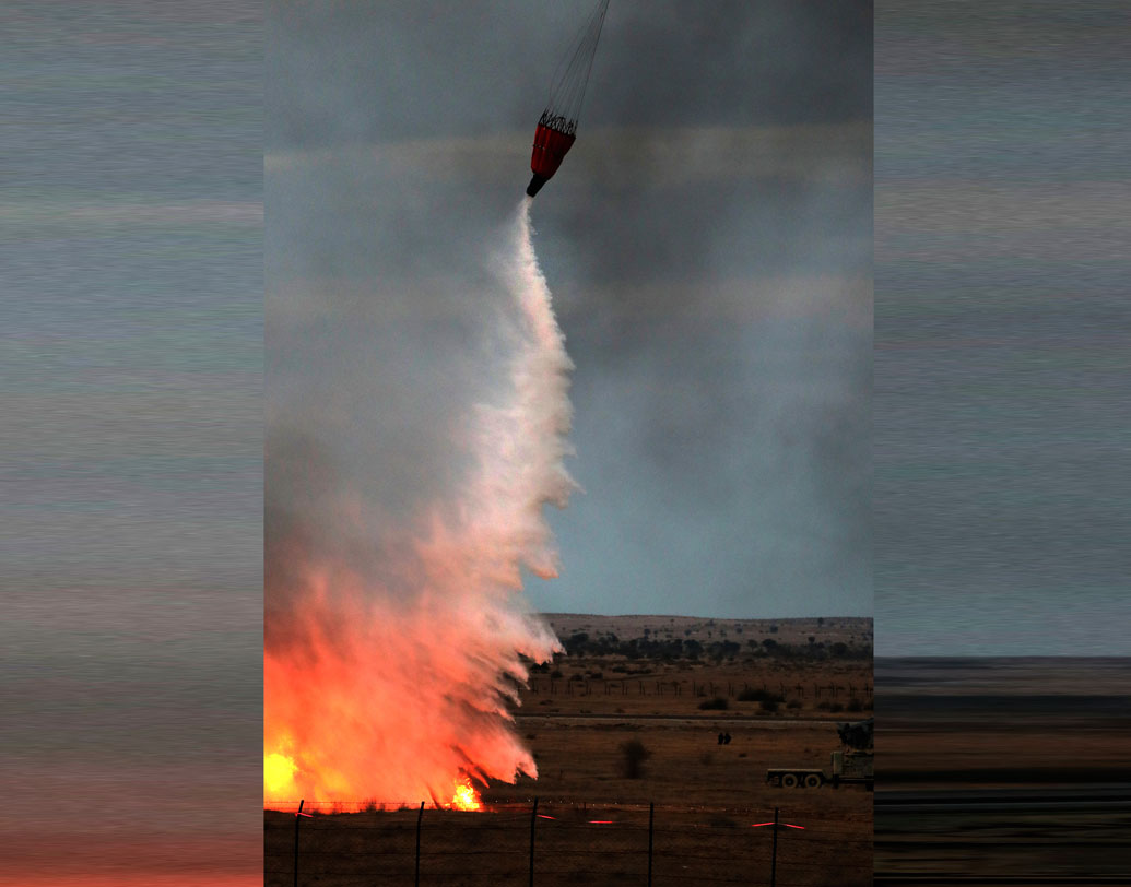 এলসিএ তেজস, অ্যাডভান্সড লাইট হেলিকপ্টার, আকাশ (সারফেস টু এয়ার ক্ষেপণাস্ত্র), অস্ত্র (এয়ার টু এয়ার মিসাইল)-সহ সুখোই-৩০-এর মতো বিমানও রণকৌশল দেখিয়েছে।