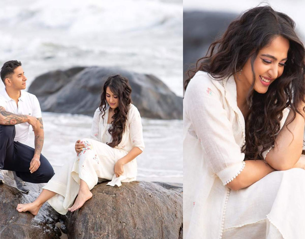 অনু্ষ্কা বলেছেন, নিয়মিত যোগাভ্যাসই তাঁর জীবনযাত্রার ধরন আমূল পাল্টে দিয়েছে। যখন ওজন বেড়ে গিয়েছিল, তখন শুটিংয়ের শেষে পায়ে অসহ্য যন্ত্রণা হত, জানিয়েছেন তিনি।