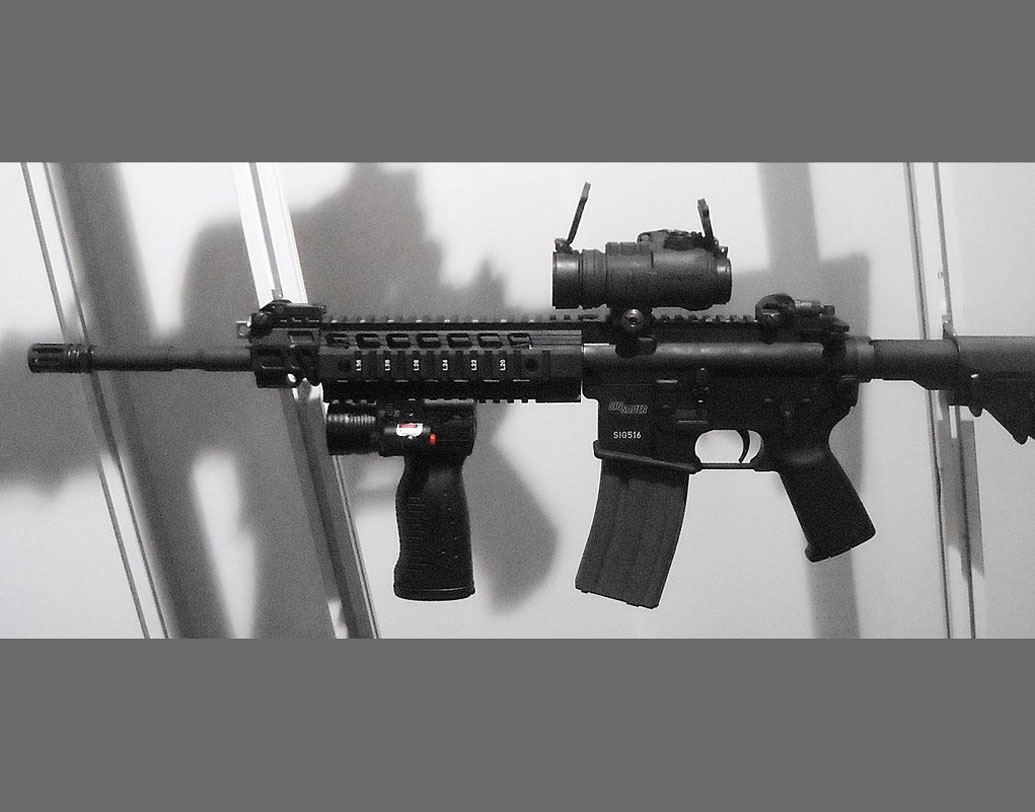 গত শনিবার সেনাবাহিনীর জন্য প্রায় ৭২ হাজার ৪০০টি উন্নত মানের অ্যাসল্ট রাইফেল কেনার বরাত দিয়ে একটি মার্কিন অস্ত্র সংস্থার সঙ্গে চুক্তি সই করেছে প্রতিরক্ষা মন্ত্রক।