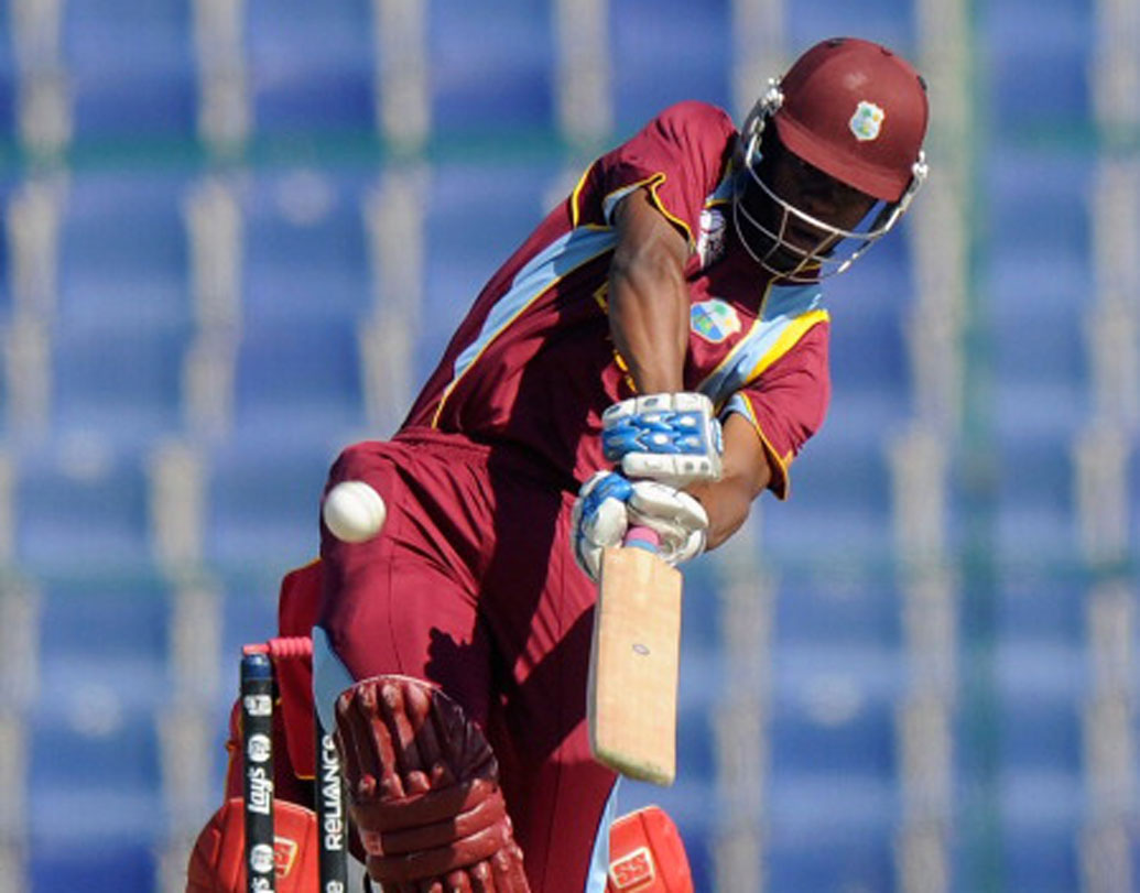 শিমরন হেটমায়ার: সম্প্রতি ভারতের বিরুদ্ধে হেটমায়ারের ভূমিকার প্রশংসা শোনা গিয়েছিল বিশেষজ্ঞদের মুখে।  যে কোনও মুহূর্তে দ্রুত রান তুলে ম্যাচের গতিপথ পাল্টে দেওয়ার ক্ষমতা রয়েছে।