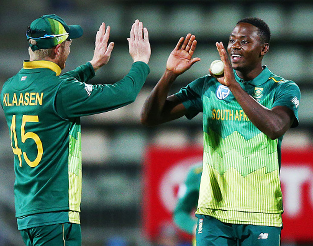 কাগিসো রাবাডা: দক্ষিণ আফ্রিকার তরুণ পেস বোলারটি ইতিমধ্যেই ৯৮টি উইকেট দখল করে ফেলেছেন। ৬২টি ম্যাচ খেলা রাবাডা ইংল্যান্ডের পরিবেশে আদর্শ বোলার হয়ে উঠতে পারেন।