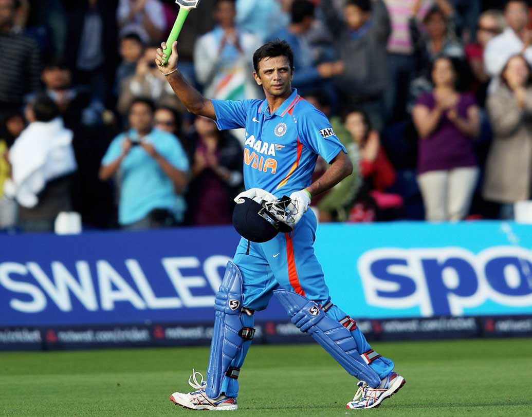 ১৯৯৯, ২০০৩ ও ২০০৭ বিশ্বকাপে খেলেছেন রাহুল দ্রাবিড়। তার মধ্যে শেষবার তিনি ছিলেন অধিনায়ক। ১৯৯৯ বিশ্বকাপে ৪৬১ রান করেছিলেন তিনি, যা সবার চেয়ে বেশি। বিশ্বকাপে মোট ২২ ম্যাচে ৬১.৬১ গড়ে তিনি করেছেন ৮৬০ রান।