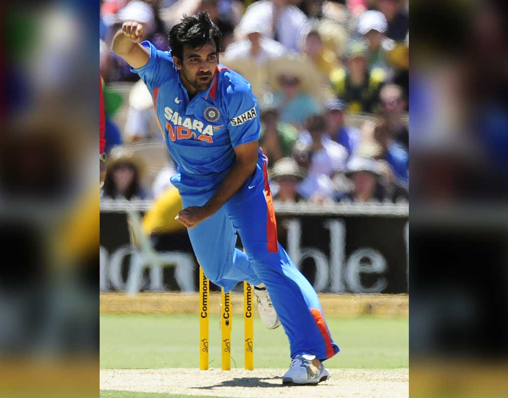 বিশ্বকাপে ভারতের সফলতম বোলার হলেন জাহির খান। বাঁ-হাতি পেসার মোট ২৩ ম্যাচে ২০.২২ গড়ে নিয়েছেন ৪৪ উইকেট। ২০১১ বিশ্বকাপে ভারতের চ্যাম্পিয়ন হওয়ার নেপথ্যে বড় অবদান ছিল তাঁর। ২১ উইকেট নিয়েছিলেন তিনি।