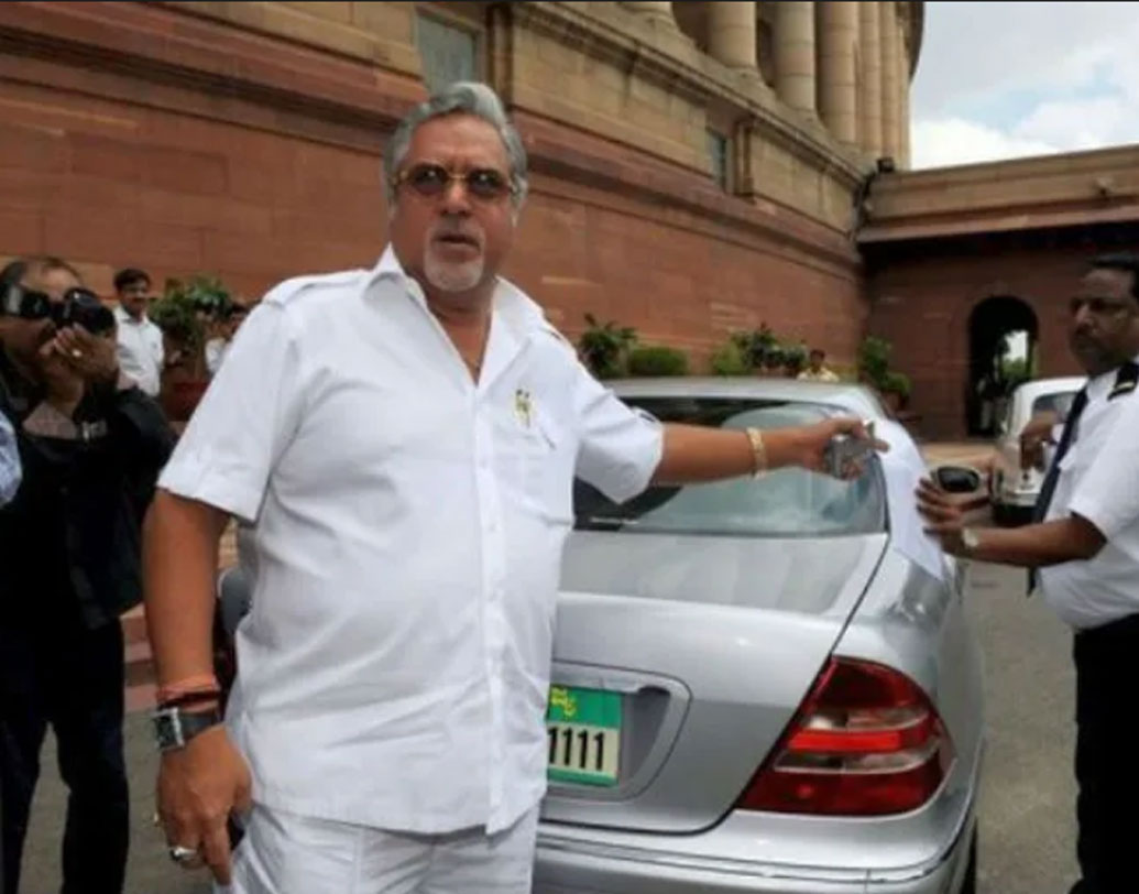 কোটিপতিদের গ্যারাজে মার্সিডিজ বেন্‌জ থাকবে না তা কখনও হয়! স্টিল রঙের ডব্লিউ২২০ মার্সিডিজ বেন্জ এস ক্লাস ছিল তাঁর। সংসদে তিনি এই গাড়িতে চড়েই যেতেন। যা নিলাম হয়েছে মাত্র ৭ লক্ষ ৮০ হাজার টাকায়।