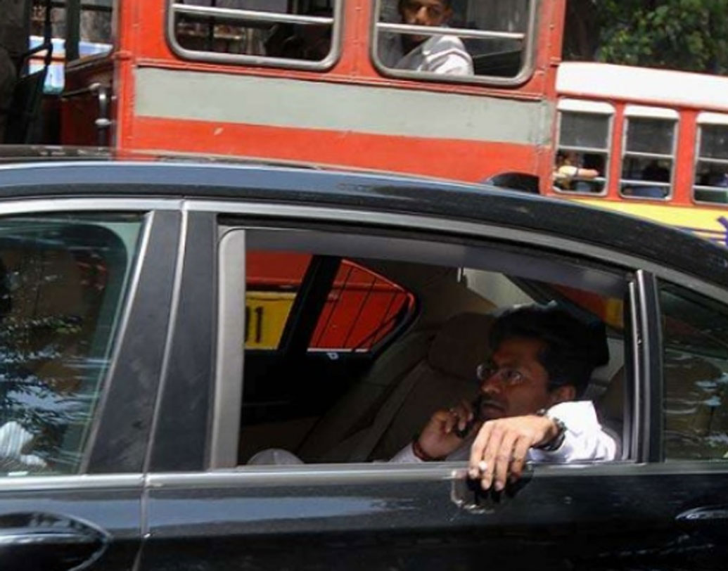 ললিত মোদীর গ্যারাজের শোভা এখনও বাড়াচ্ছে বিএমডব্লিউ, মার্সিডিজ সিরিজের গাড়ি। ১ কোটি ৩৩ লক্ষ টাকার মার্সিডিজ বেন্জ এস-ক্লাস রয়েছে তাঁর।