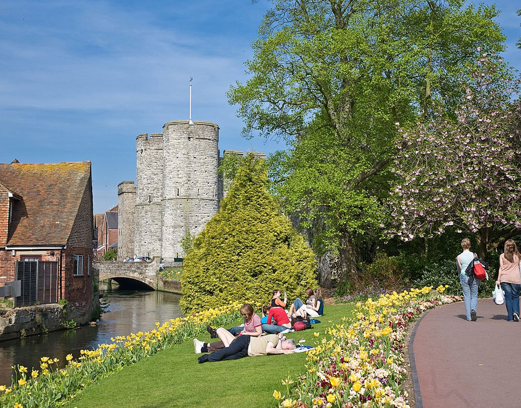 ক্যান্টারবেরি আর্কিওলজিক্যাল সার্চে খবর যায় এর পর। ম্যানেজার অ্যান্ড্রু রিচার্ডসন বলেন, বাইজেন্টাইন ও ফ্র্যাঙ্কিশ সভ্যতার থেকে পাওয়া উপহারও হতে পারে এটি।