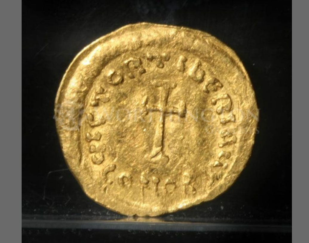 উত্তর কেন্টের উপকূলেও রয়েছে রোমান ও অ্যাংলো-সাক্সন আমলের বেশ কিছু নিদর্শনও। কেন্টের ইতিহাসের সঙ্গে এই মুদ্রা কী ভাবে জড়িয়ে গেল, তা নিয়ে গবেষণা শুরু হয়েছে।