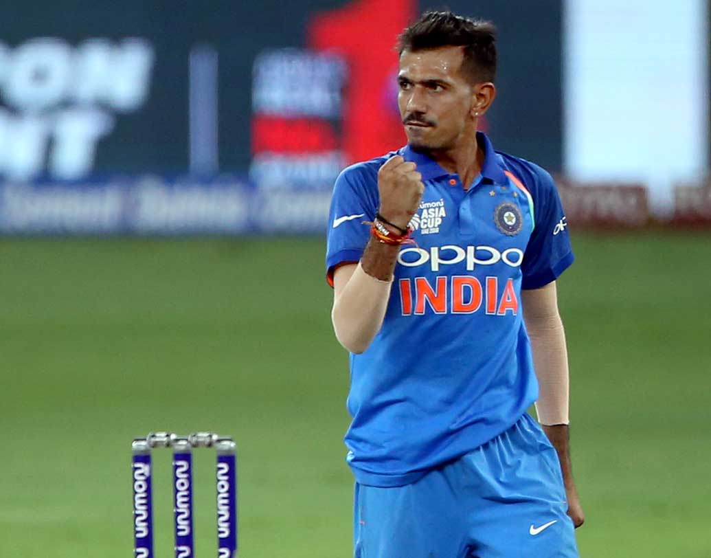 কুলদীপ যাদব বিশ্রামে, ফলে যুজবেন্দ্র চহালের উপর বাড়তি দায়িত্ব থাকছে। আক্রমণাত্মক লেগস্পিনার হিসেবে অধিনায়কের আস্থা অর্জন করেছেন তিনি। মিডল ওভারে বিপক্ষ ইনিংসে আঘাত হানতে তিনিই পয়লা বাজি। অবশ্য তাঁকে বিশ্রাম দিয়ে নতুন মুখ লেগস্পিনার ময়াঙ্ক মারকান্ডেকেও খেলানো হতে পারে।