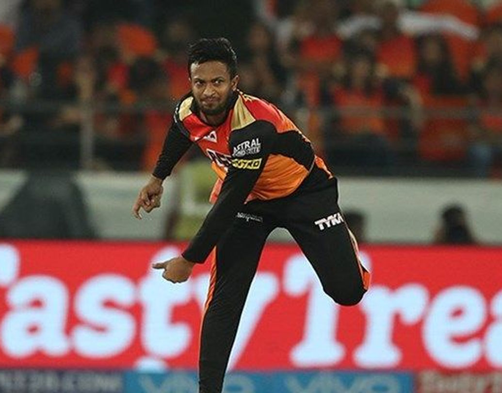 সানরাইজার্স হায়দরাবাদে রয়েছে বাংলাদেশের তারকা শাকিব আল হাসান। ২০ মার্চ পর্যন্ত নিউজিল্যান্ডের সঙ্গে খেলা রয়েছে বাংলাদেশের। রয়েছে এপ্রিলে বিশ্বকাপের প্রস্তুতিও। তাই তিন-চারটির বেশি ম্যাচে তাঁকে পাবে না দল।