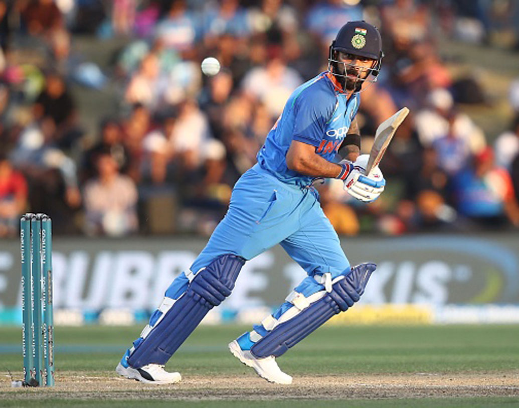 বিরাট কোহালি: বর্তমানে বিশ্বের অন্যতম সেরা ব্যাটসম্যান, রানমেশিন বিরাটের আগ্রাসী মানসিকতা দলকে উজ্জীবিত করার পক্ষেও গুরুত্বপূর্ণ।