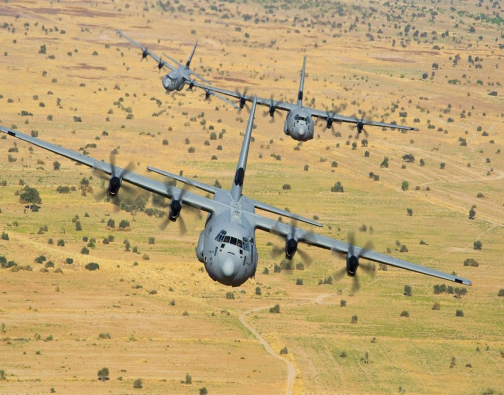 ‘স্পেশ্যাল ফোর্সের বিমান হিসেবেই সুপার হারকিউলিস পরিচিত। ‘মাউন্টেন স্ট্রাইক কোর’-এর অন্যতম অস্ত্র এই হারকিউলিস যুদ্ধবিমান। সেনা পরিভাষায়, স্ট্রাইক কোরের অর্থ আক্রমণাত্মক বাহিনী। তারা সীমান্ত রক্ষার দায়িত্বে থাকে না। তাদের দায়িত্ব শত্রু দেশে আক্রমণ চালিয়ে কোনও এলাকা দখল করে নেওয়া।