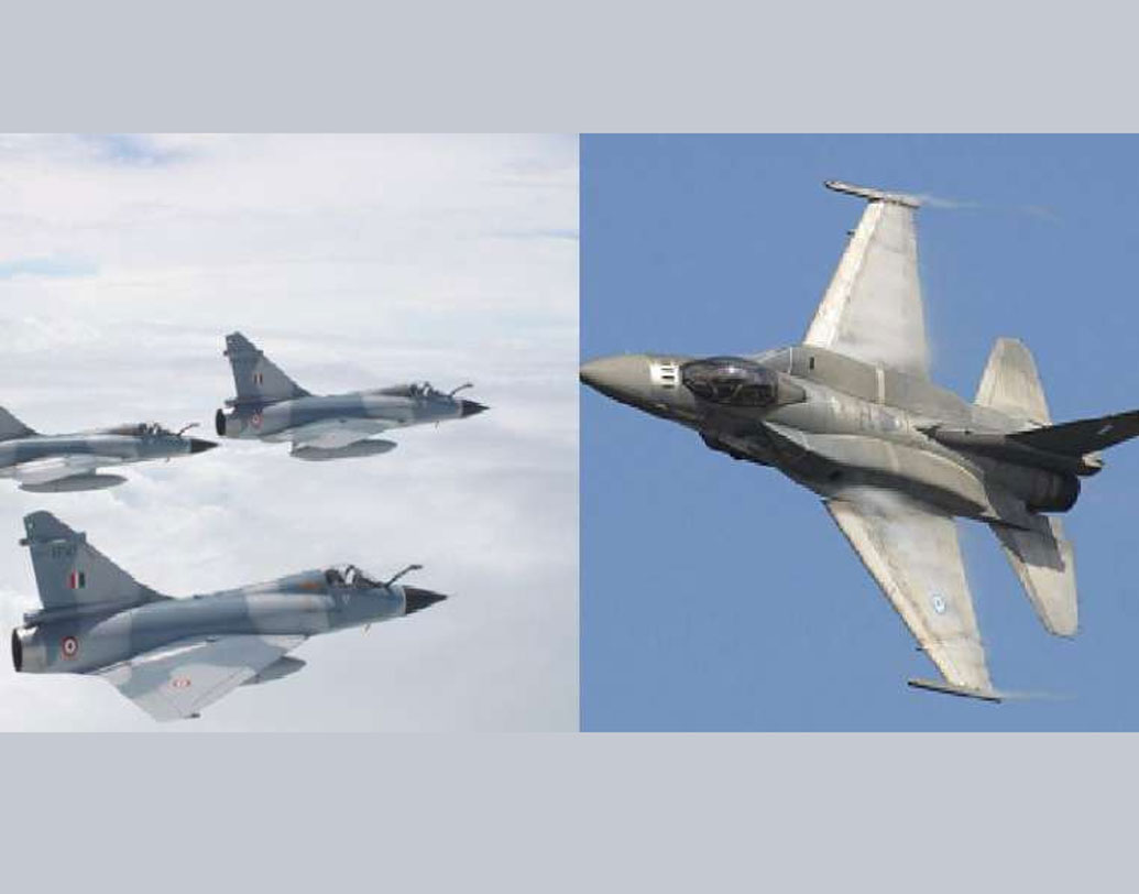 মিরাজ সফল ভাবে কার্গিলে শত্রুশিবির ও রসদ ক্যাম্পে হানা দেয় এবং কয়েক দিনের মধ্যেই শত্রুদের সরবরাহ ব্যবস্থাটিকে ব্যাপক ভাবে ক্ষতিগ্রস্ত করতে সক্ষম হয়েছিল। অন্যদিকে আফগানিস্তান ও ইরাক যুদ্ধের সময় শত্রু শিবিরকে গুঁড়িয়ে দিতে গুরুত্বপূর্ণ ভূমিকা নিয়েছিল এফ ১৬। তবে আকাশপথে যুদ্ধের ক্ষেত্রে এফ ১৬-কেই এগিয়ে রেখেছেন বিশেষজ্ঞরা। অস্ত্র রাখার ক্ষমতার দিক থেকে এফ-১৬-এর ক্ষমতা খানিকটা বেশি।