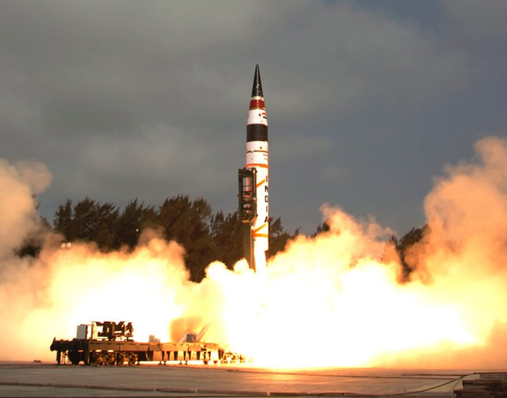 ক্ষেপণাস্ত্র ও পরমাণু শক্তির দিক থেকে বিচার করলে ভারতে প্রায় নয় রকমের কার্যকরী ক্ষেপণাস্ত্র রয়েছে। এর মধ্যে অগ্নি-৩-র পাল্লা প্রায় ৩ হাজার কিমি ও ৫ হাজার কিমি, জানাচ্ছে ওয়াশিংটনের সেন্টার ফর স্ট্র্যাটেজিক অ্যান্ড ইন্টারন্যাশনাল স্টাডিজ (সিএসআইএস)।