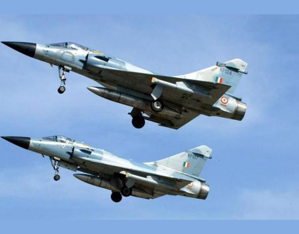 প্রায় দেড় লক্ষ সেনা, ৮১৪টি যুদ্ধবিমান রয়েছে ভারতের বায়ুসেনার কাছে।