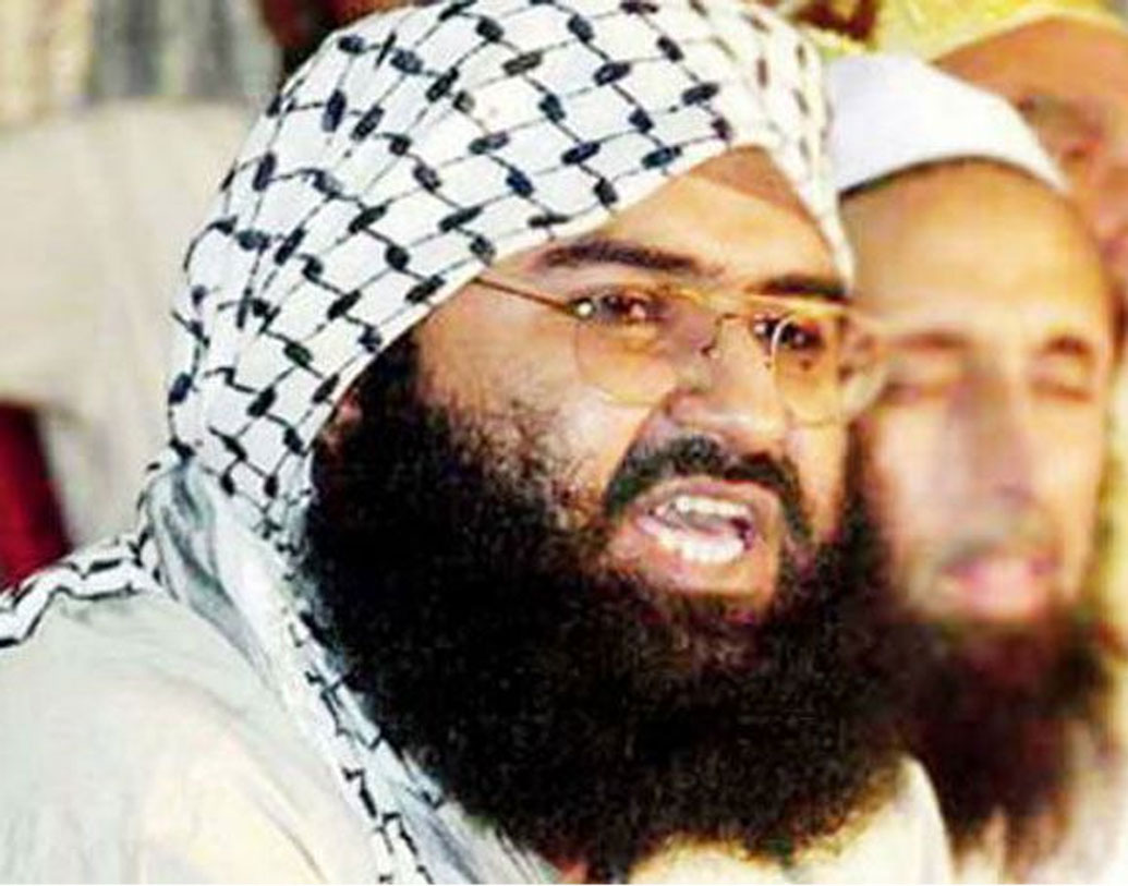 মাসুদ আজহার থাকে পাকিস্তানে। জইশের মূল মাথা সে হলেও তার ভাই, শ্যালক, মুফতি আসগর-সহ আরও দু’জনও রয়েছেন এ জাতীয় সন্ত্রাসের পরিকল্পনার ক্ষেত্রে। গোয়েন্দা সূত্রে খবর, হরিপুর ও বাহাওয়ালপুরের ঘাঁটিতে বছর দু’বার সেমিনারও করে তারা।