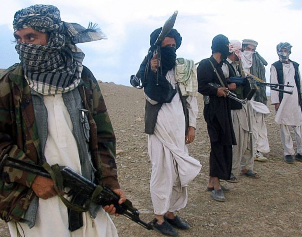 তালিবানদের সঙ্গে সুসম্পর্কের কারণে টাকা জোগাড় হয় আফগানিস্তান থেকেও। পঞ্জাব ও সিন্ধ প্রদেশে বেশ কিছু অল্পবয়সিদের মধ্যে ‘দাওয়াত’ দিয়ে বন্ধুত্ব পাতায় এঁরা। এর পর পাক অধিকৃত কাশ্মীরের দুধনিয়াল, পুঞ্চ, মুররে, শিয়ালকোট এলাকায় অল্পবয়সিদের সঙ্গে জঙ্গি কার্যকলাপে লাগানো হয় তাঁদের, জানিয়েছে গোয়েন্দাদের একটি সূত্র।