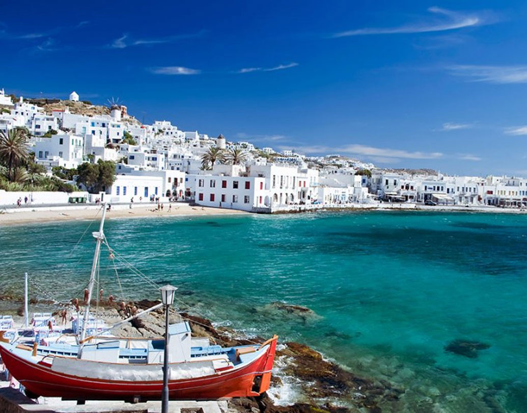 শোনা যাচ্ছে, গ্রিসের মাইকোনস দ্বীপে বিয়ে করার কথা ‘সিং ইজ ব্লিং’ নায়িকার।