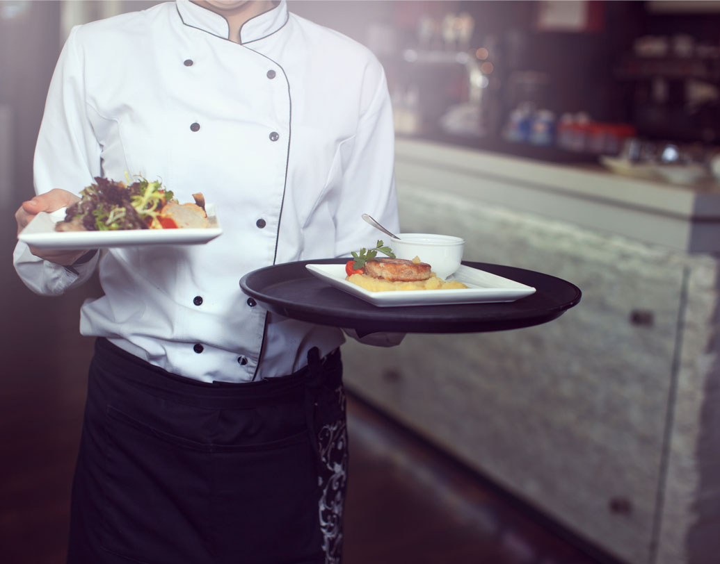 ফুড সার্ভিস ম্যানেজার: চাকরির দুনিয়ায় জনপ্রিয়তা হারাতে বসা আর একটি পেশার নাম। বাড়িতে বসেই অর্ডার দেওয়ার প্রচলন বাড়ছে দিন দিন। এর অন্যতম কারণ, সময়ের অভাব। এ  জন্যই ম্যানেজমেন্ট-এর কাজ কমতে শুরু করেছে।